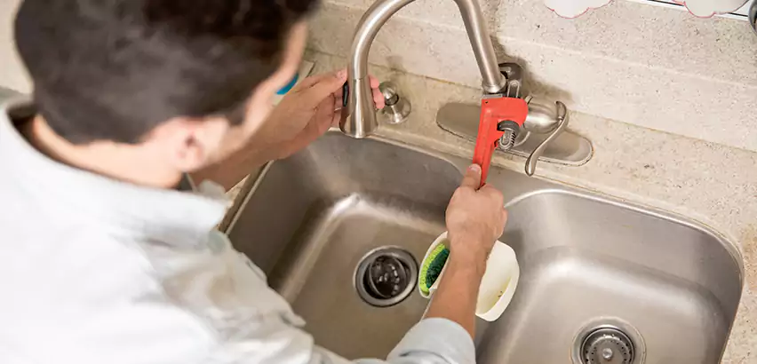Faucet Repair in Roosevelt